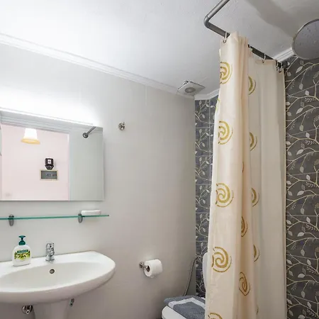 公寓式酒店 Marylee's Old Town Standard Adults Only 罗希姆诺